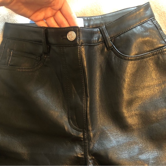 Melina high-rise, straight-leg pant structured just like denim. Vegan Leather. - Picture 3 of 7